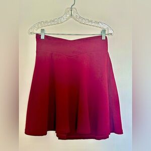 Burgundy Mini Skater Skirt w/zipper back Women’s Size Large